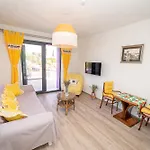 Holiday home Butik Mor Salkim Evleri *