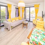 Butik Mor Salkim Evleri * Datca